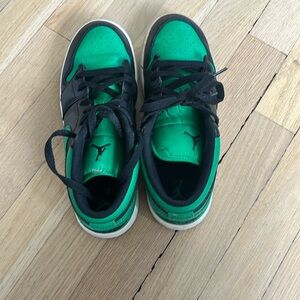 Nike Jordan 1 Low - Big Boys Size 5.5
